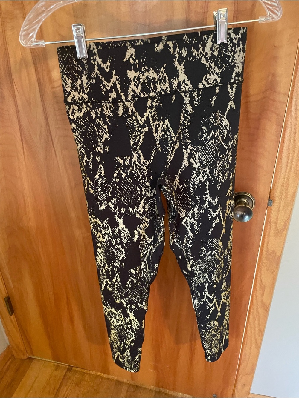 Noli Black and Cream Snake-Print Leggings